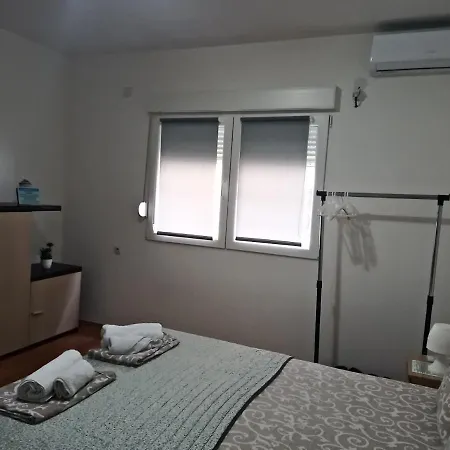 Relax Apartmani - Blizu Neuromedic Nis Exterior photo