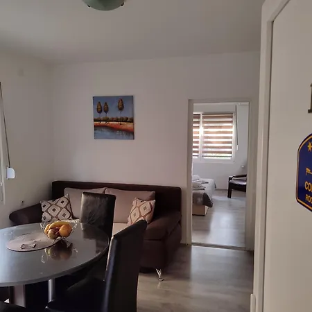Relax Apartmani - Blizu Neuromedic Nis Room photo