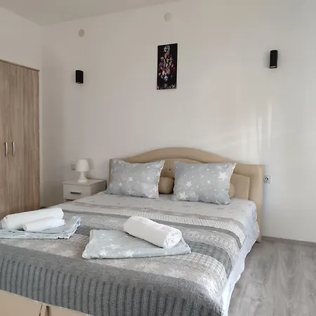 Relax Apartmani - Blizu Neuromedic Nis Room photo
