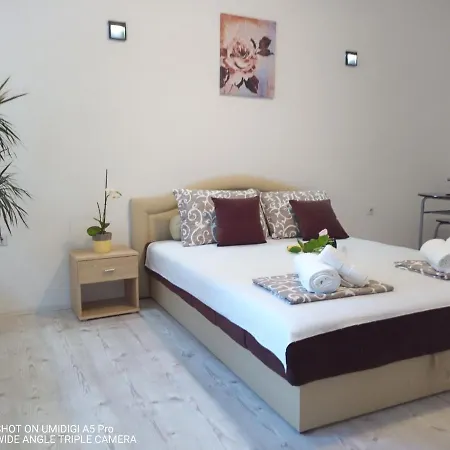 Relax Apartmani - Blizu Neuromedic Nis Exterior photo